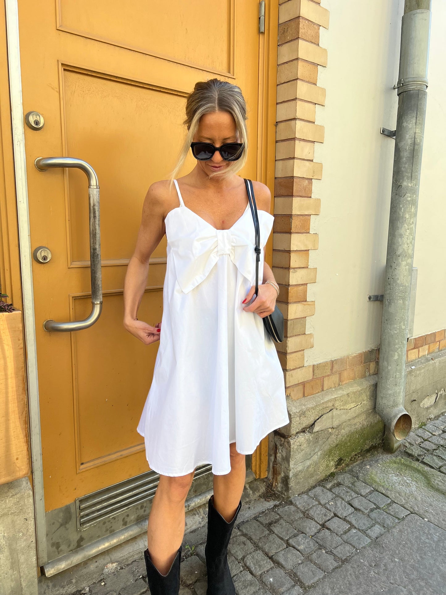 ROSETT DRESS WHITE
