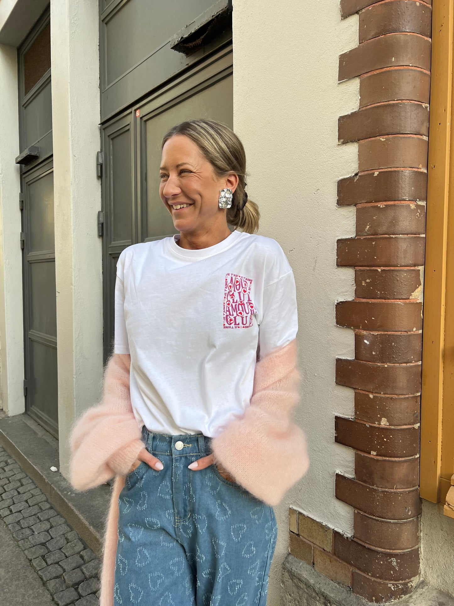Amour club tshirt